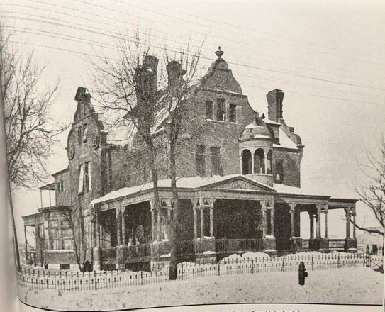Gluek residence